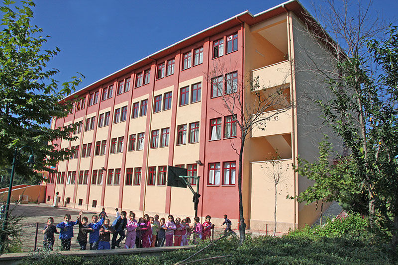 Rize ili pazar ilçesi toplu konut alanı 16 derslikli ilkokul, adaiçi altyapı ve çevre düzenlemesi işi – pazar / rize